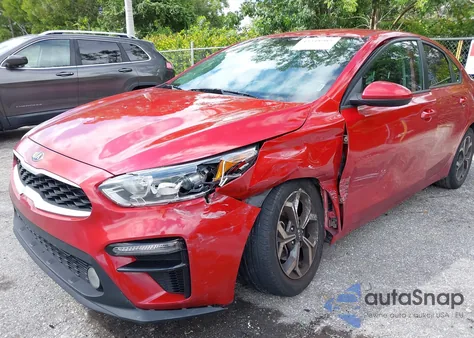 2021 Kia Forte Lxs из США, поврежденный, VIN 3KPF24ADXME335065